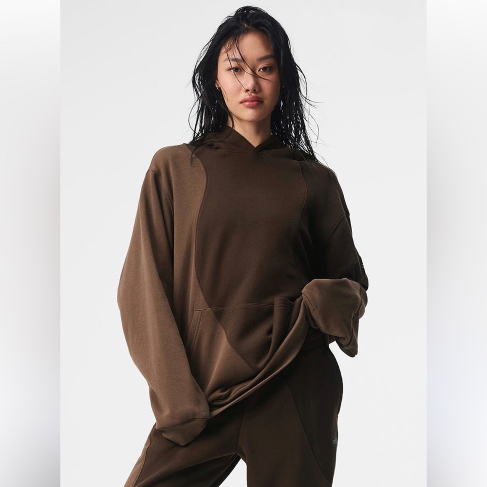 ALO Yoga make waves hoodie